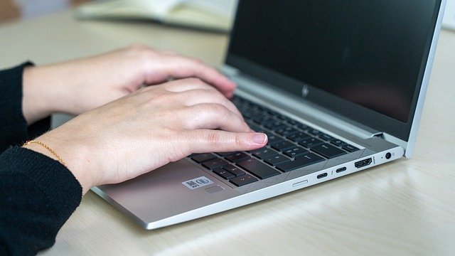 Office Working Typing Laptop  - Natalie_voy / Pixabay